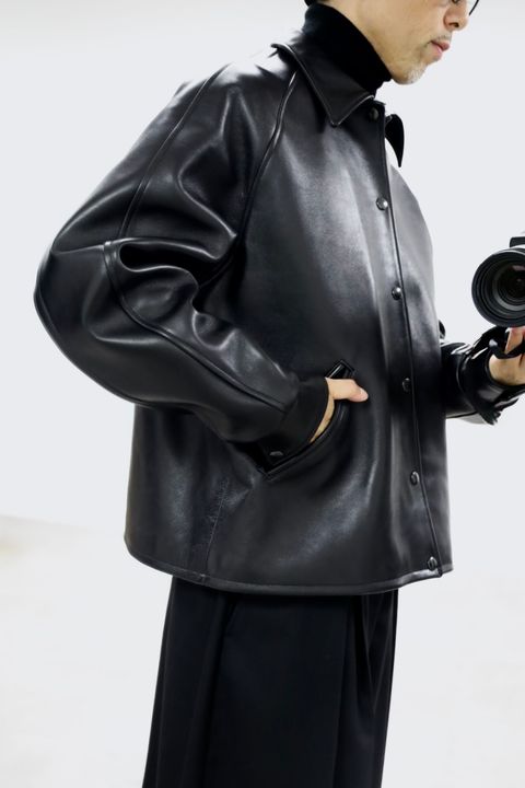 A.PRESSE Leather Coach Jacketスタイル