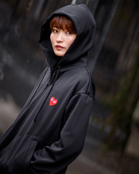 COMME des GARCONS コムデギャルソン AZ-T170 RED HEART PLAY HOODED  