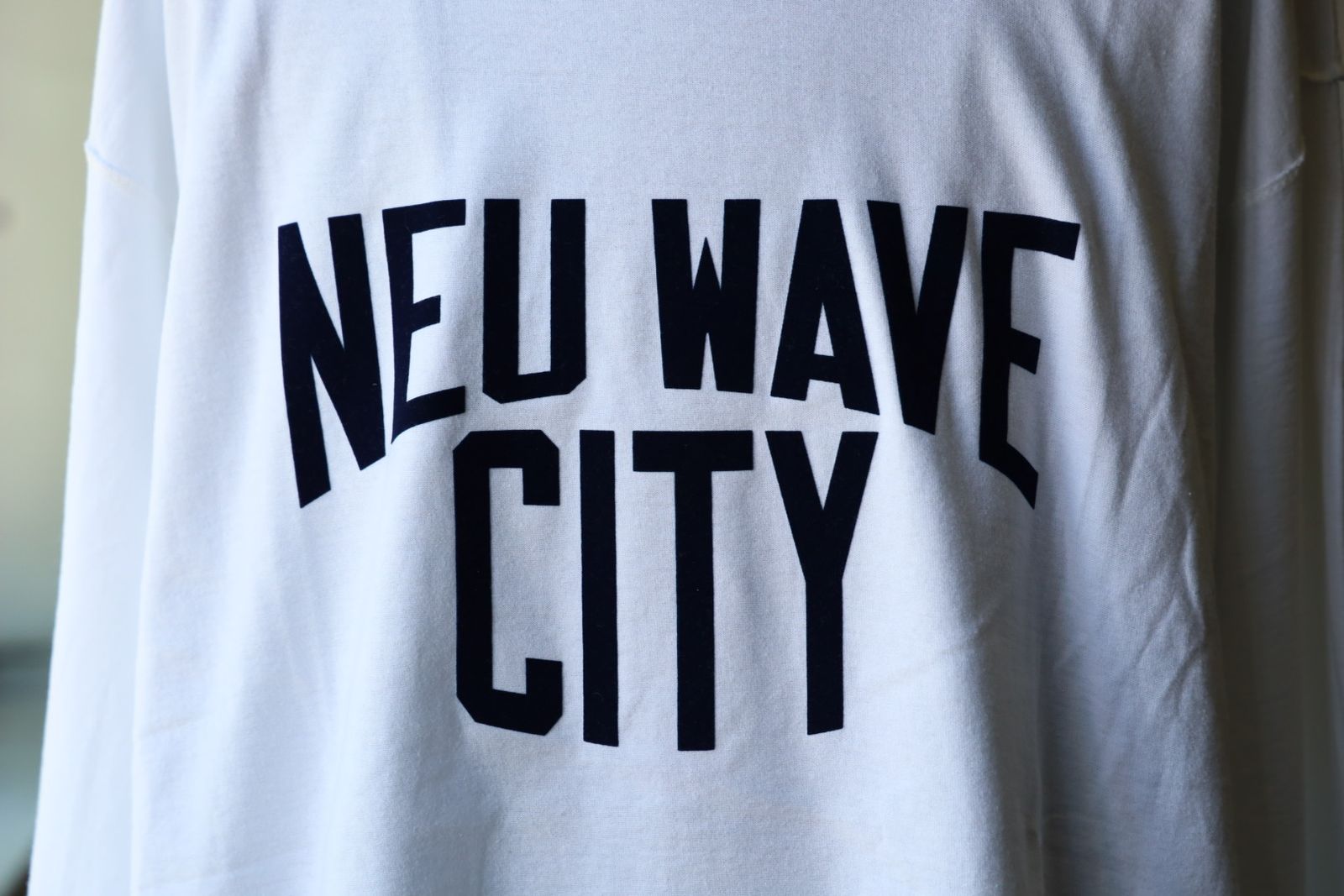 イズネスミュージック 25AW NEU WAVE LONG SLEEVE T-SHIRT (IMP6_10_NEUWAVELS01) WHITE