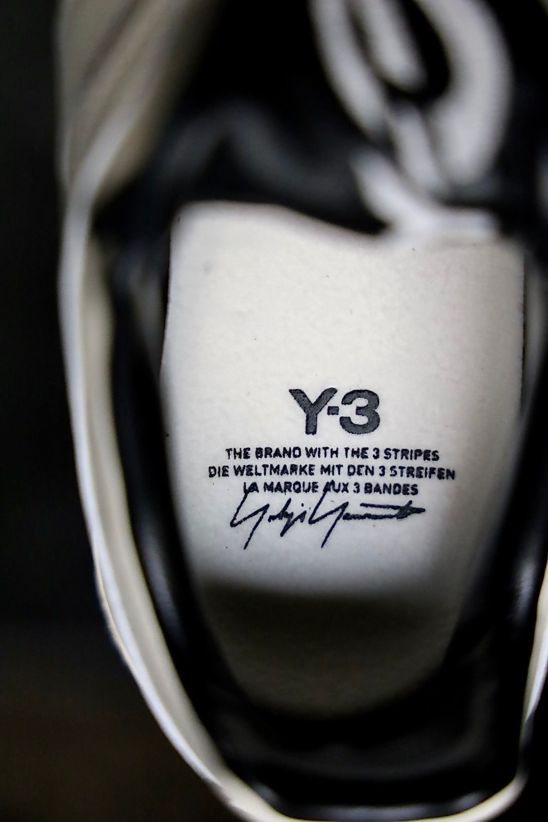 ワイスリー  Y-3 PREDATOR PRECISION(HP4657)CREAM WHITE☆新作発売！