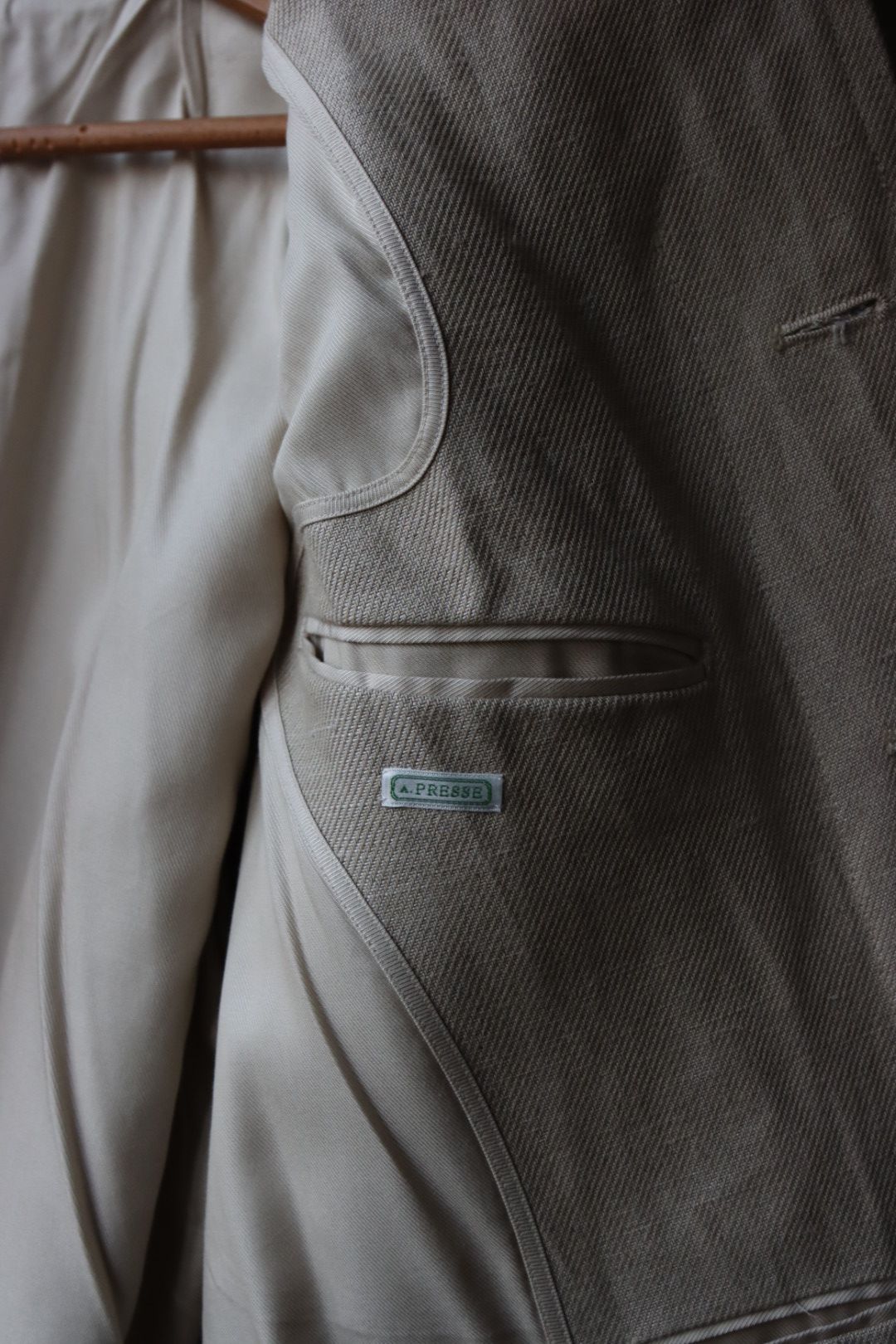 アプレッセ23SSコート Linen Half Coat(23SAP-01-06H)BEIGE