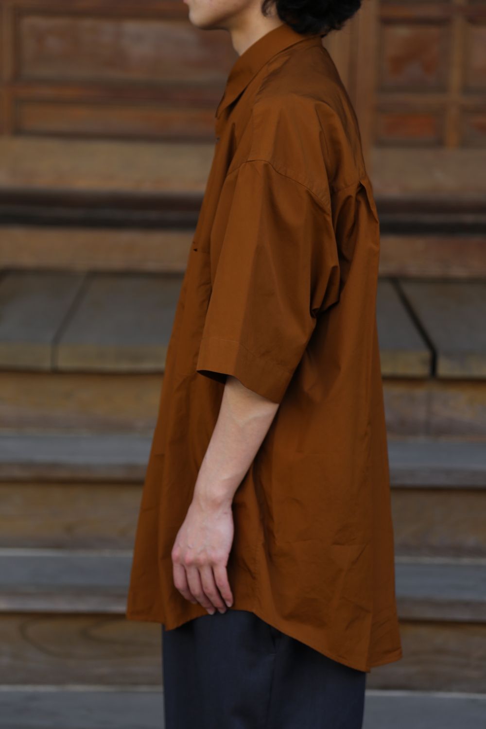 Graphpaper Broad Oversized S/S Regular Collar Shirt(GM212-50625B) style. 2021.05.23.