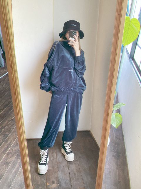 FreshService 新作VELOUR JERSEY PULLOVER セットアップstyle.2023.9.24