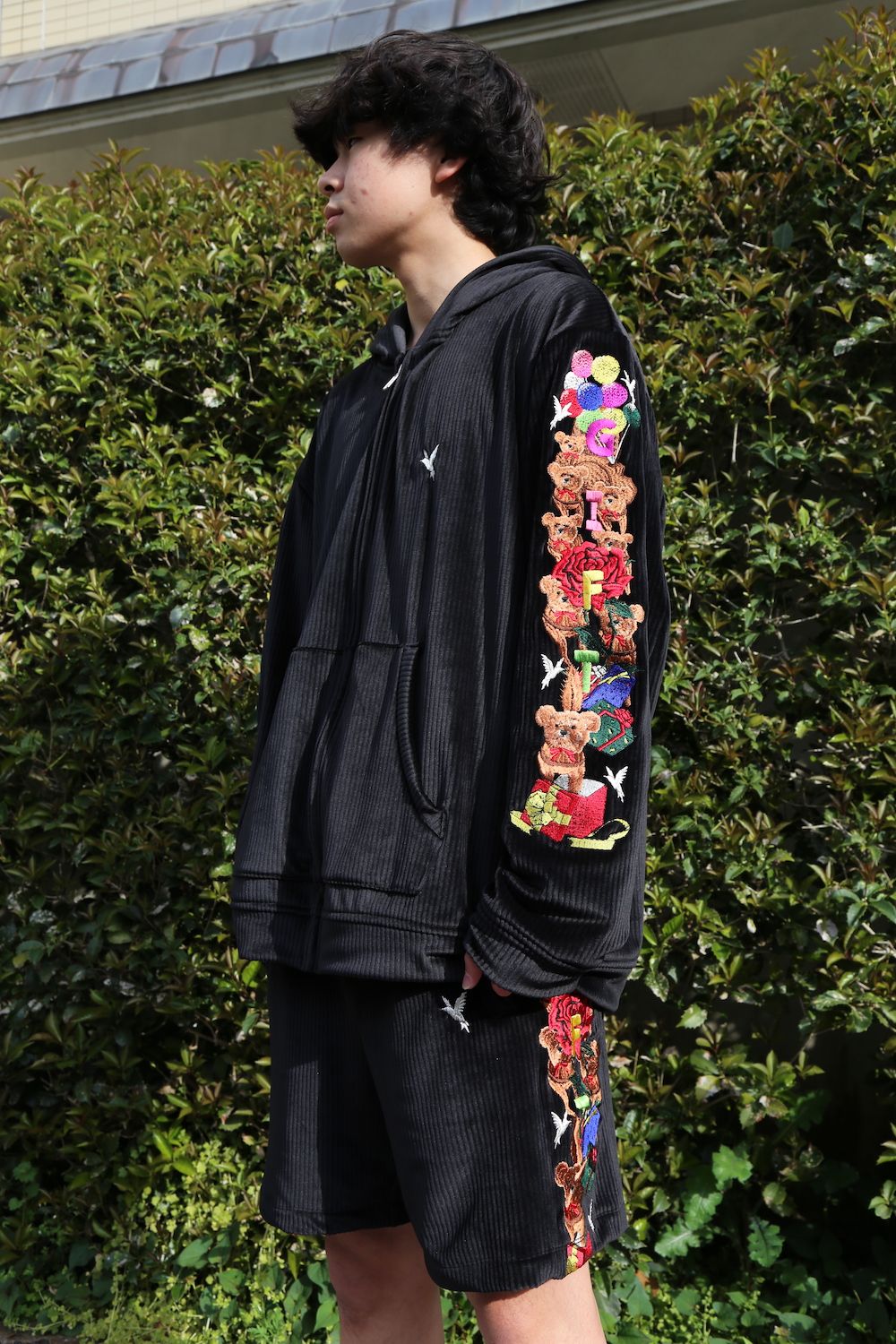 doublet CHAOS EMBROIDERY COMFY HOODIE style. 2021.04.16