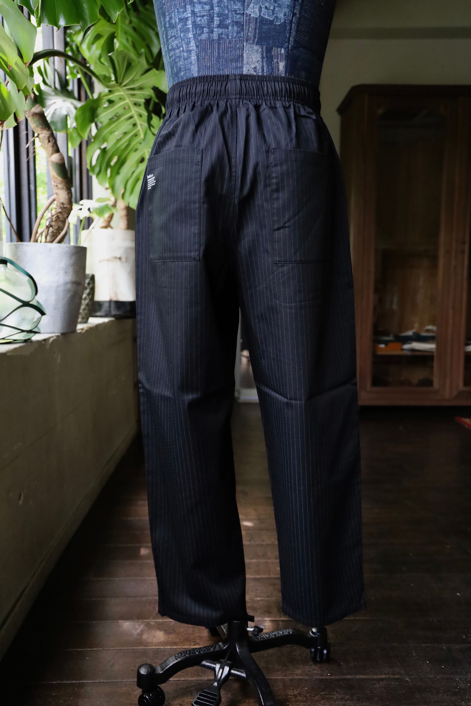 フレッシュサービス CORPORATE EASY PANTS(FSC252-40011B)BLACK STRIPE☆5月24日(土)発売！