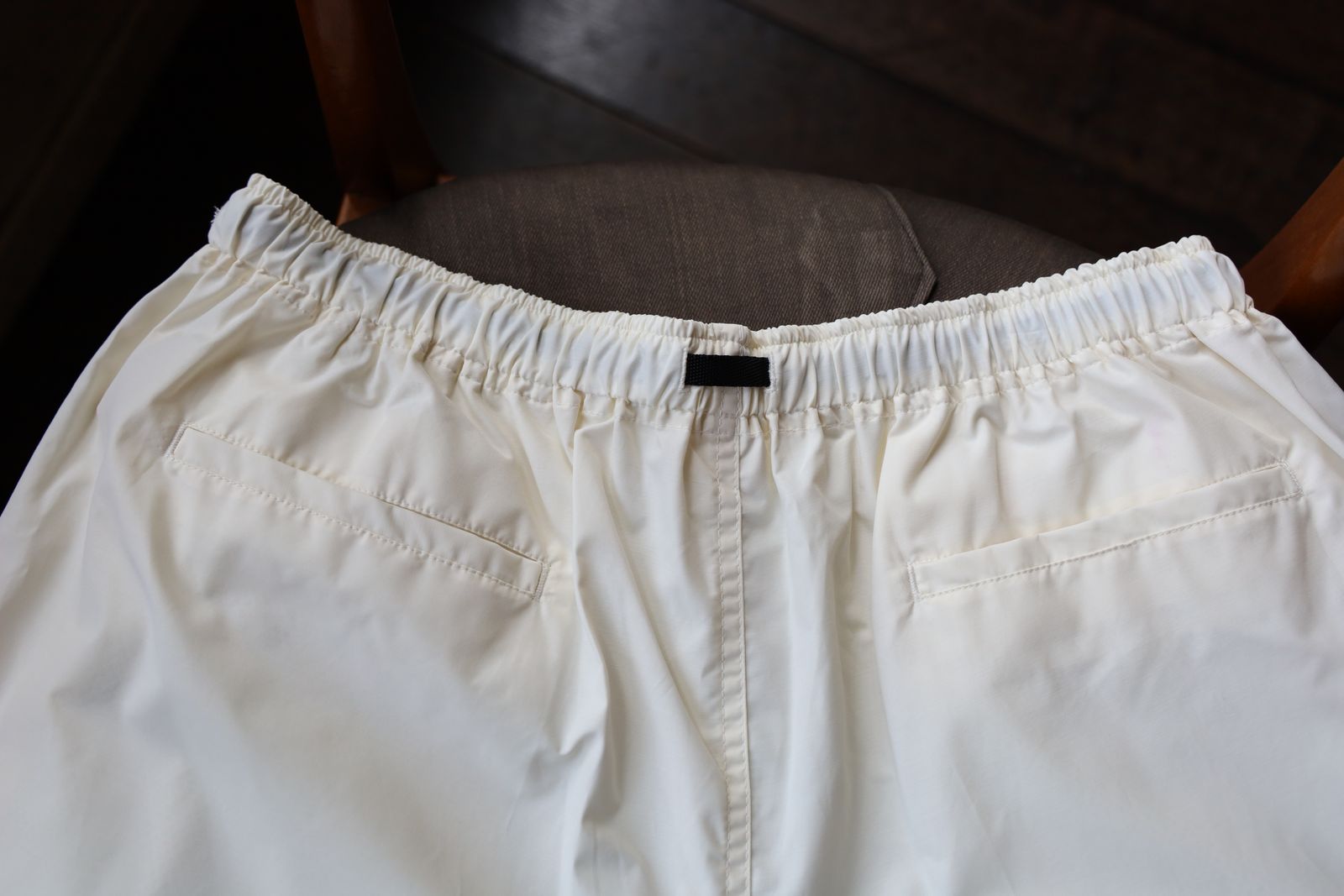 イズネス25SS EZ SHORTS(25SS_27_1007SSPT03)OFF WHITE