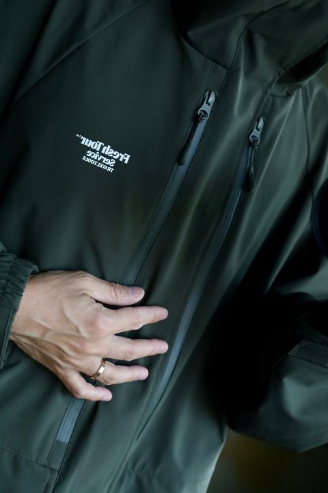FreshService WATERPROOF TACTICAL SHELL"KHAKI"スタイル2025.8.17.