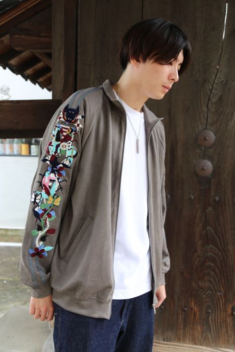doublet CHAOS EMBROIDERY SUEDE TRACK JACKET"GREY"style.2020.8.8.