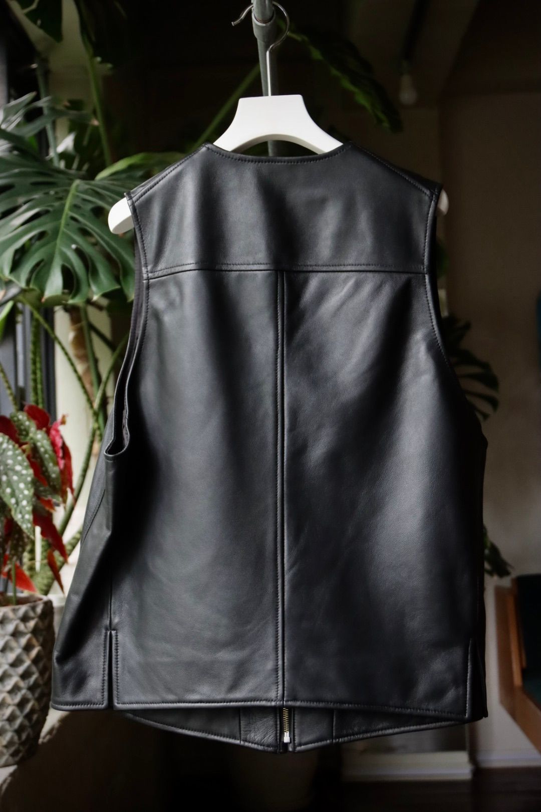 TapWater - タップウォーター23AW Sheep Leather Vest(TP223-30032