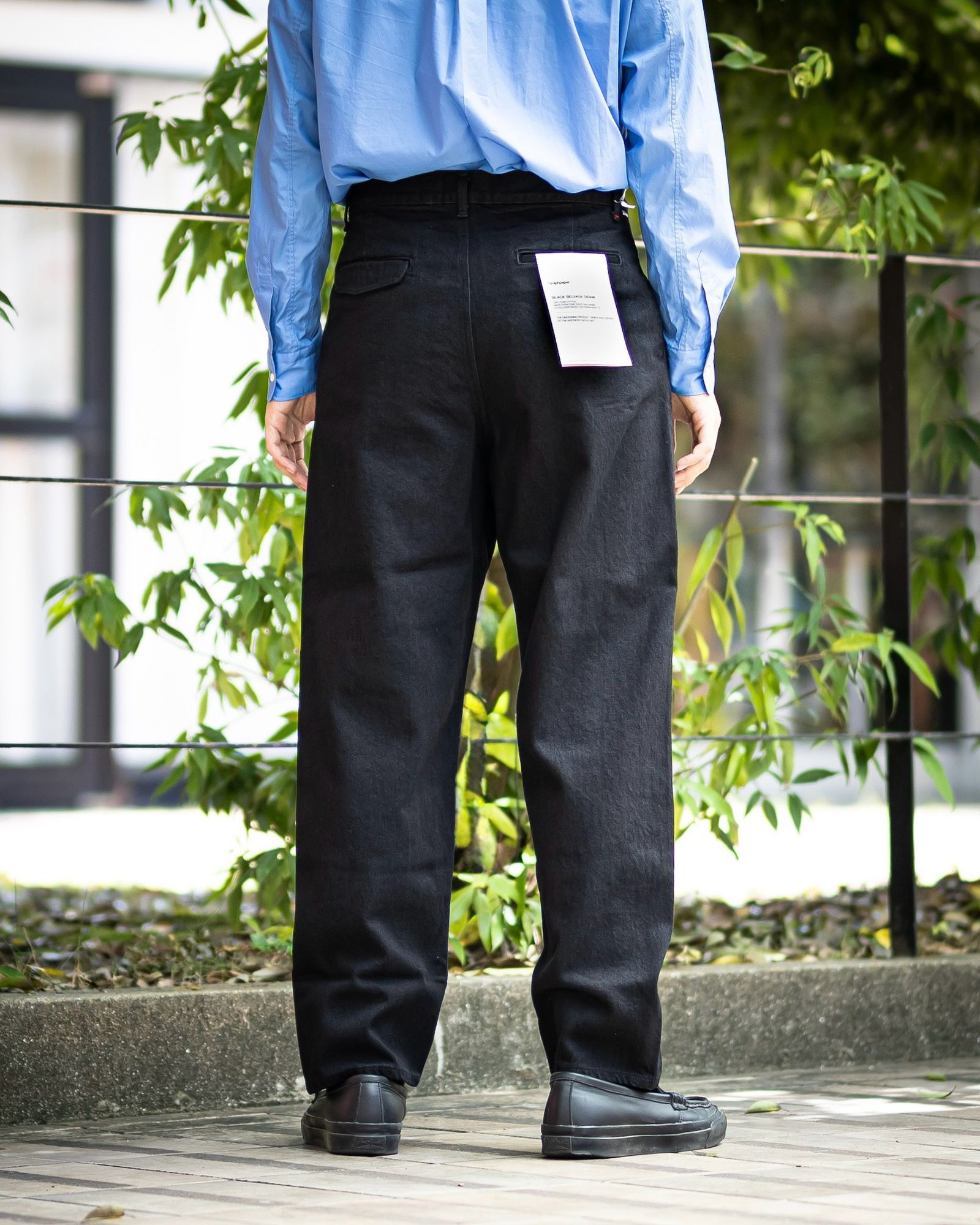 グラフペーパー Selvage Denim Two Tuck Tapered Pants(GU263-40060RB)BLACK_WASHED★7月25日(土)発売！