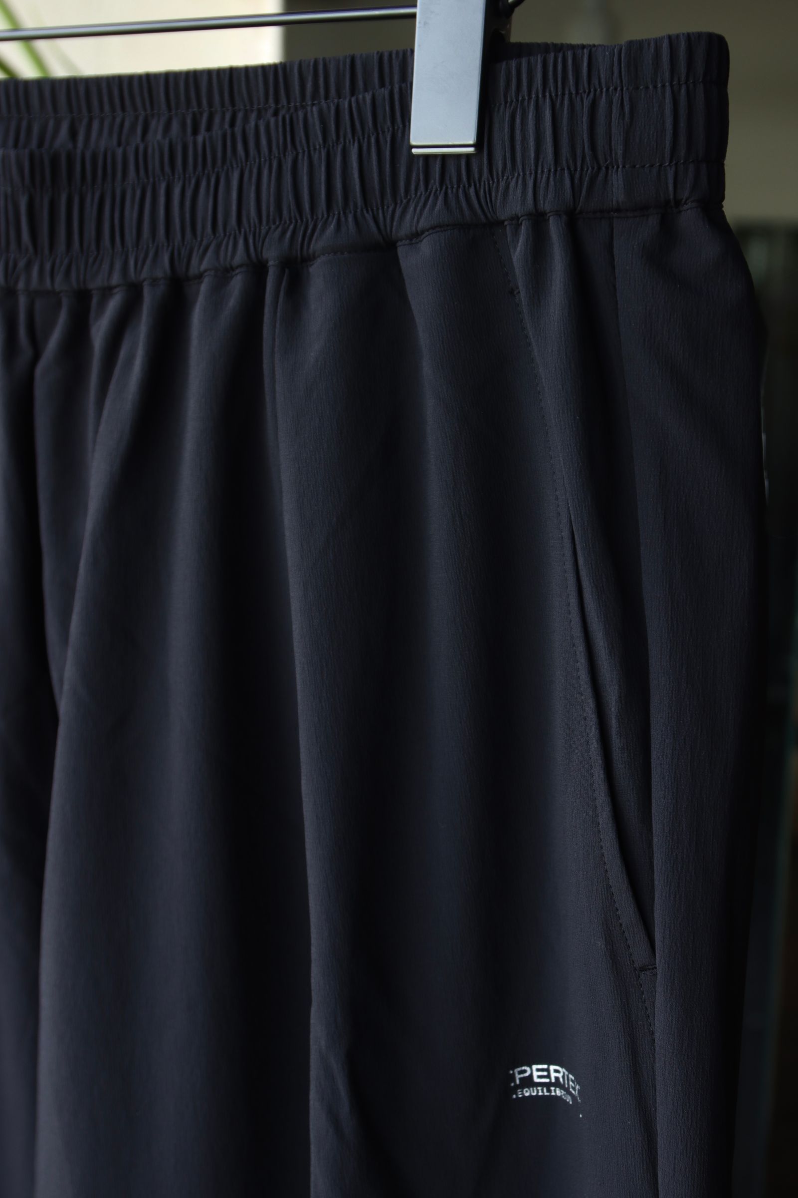 グラフペーパー 25SS PERTEX Equilibrium Wide Easy Pants(GM251-40054)BLACK