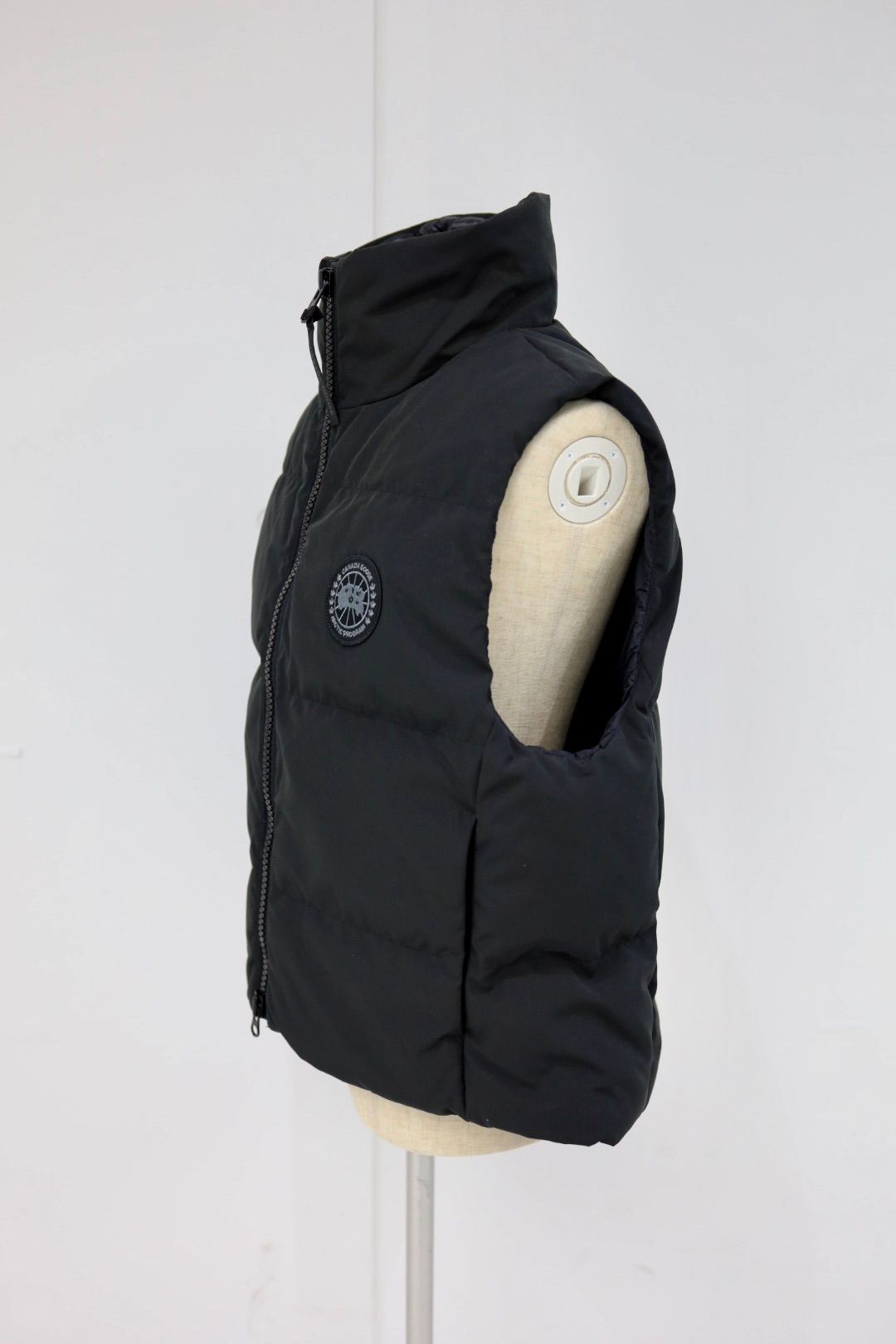 カナダグース レディース Grandview Cropped Vest Black Label(2267WB)Black☆新作発売！