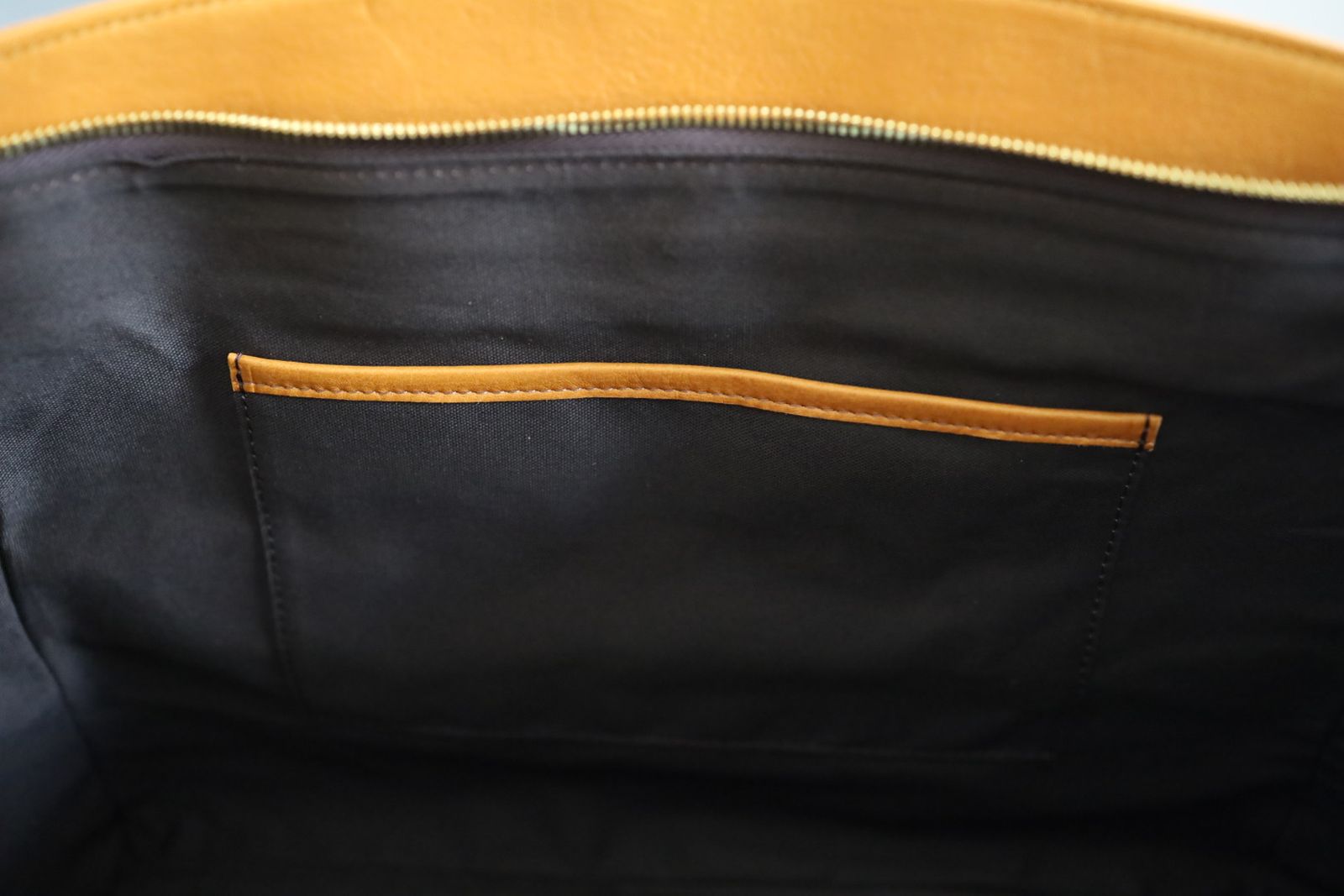 doublet ダブレット26AW PLEADING EMOJI LEATHER BAG (26AW73BG87)CAMEL☆7月11日(土)発売！