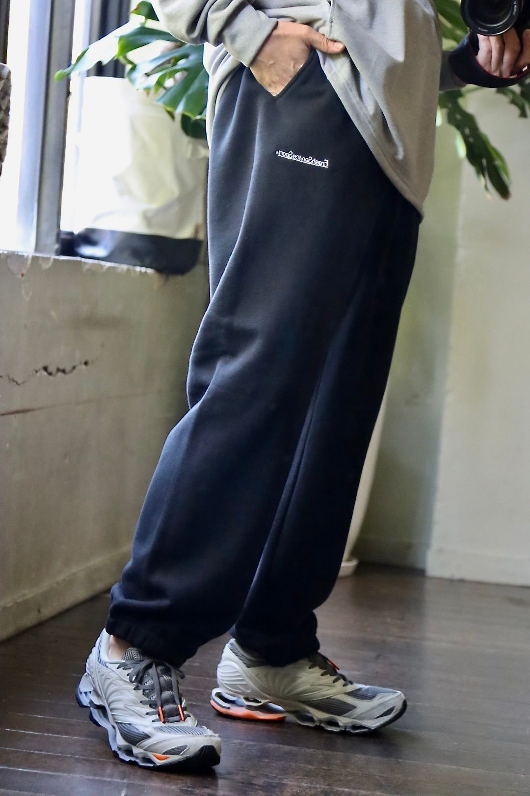FreshServiceSport VIBTEX SWEAT PANTS スタイル