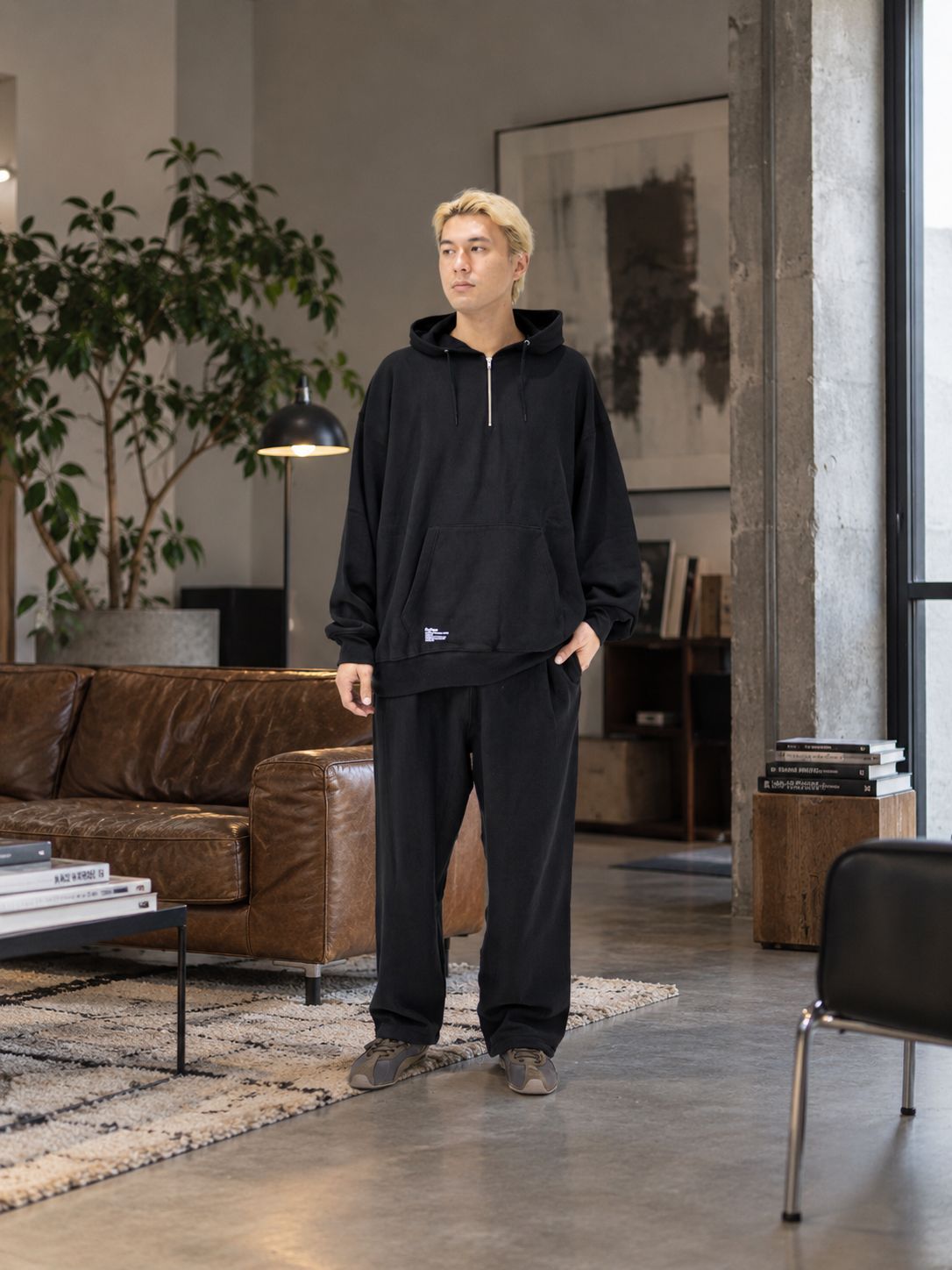 フレッシュサービス CLASSIC TERRY SWEAT HOODIE MARKスタイル