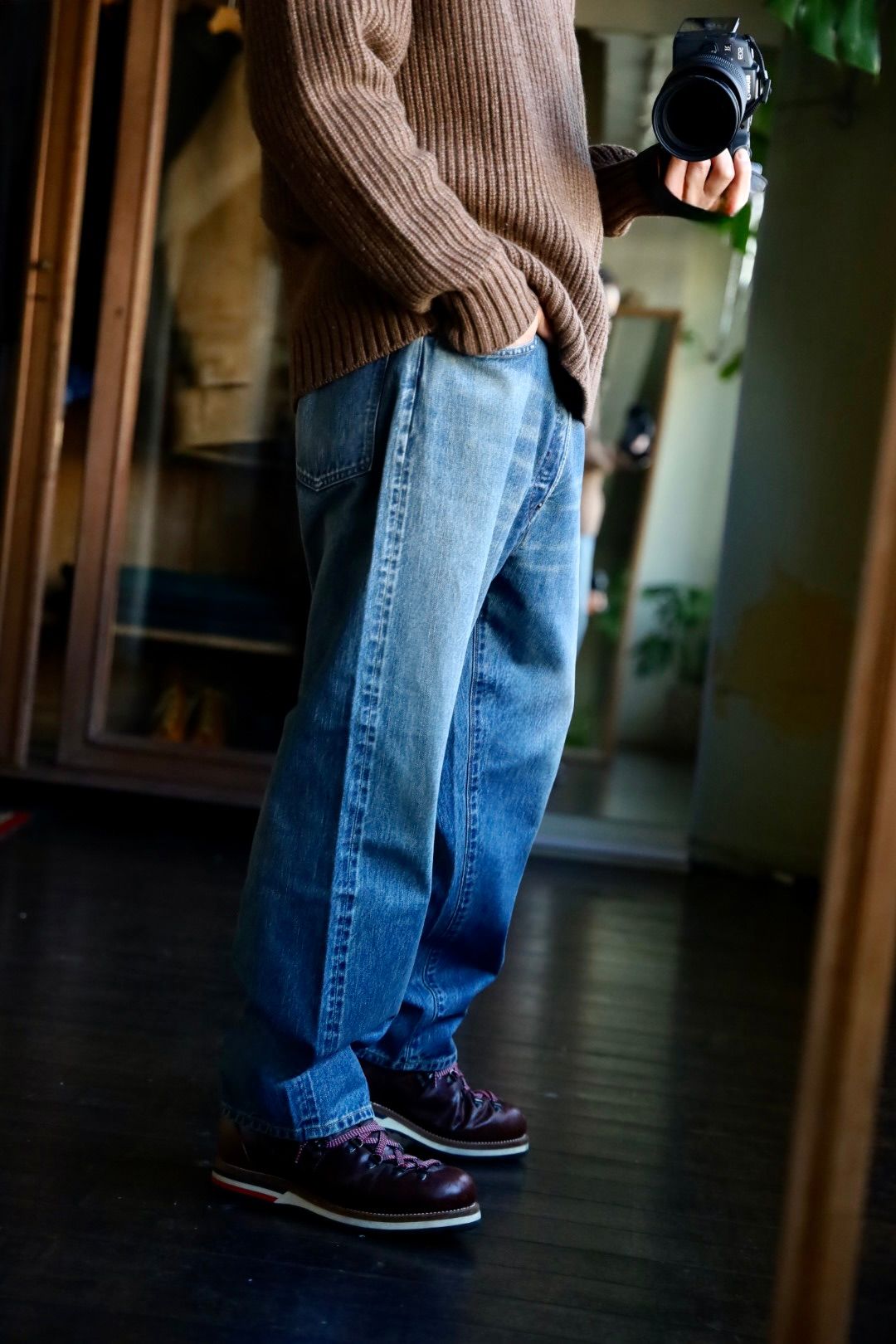 A.PRESSE No.22 Washed Wide Denim Pantsスタイル