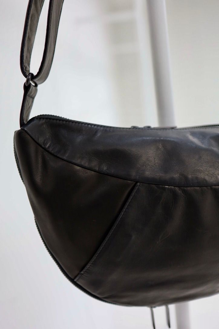 Yohji Yamamoto ハーフムーンショルダーバッグ(HK-I06-761)BLACK☆新作発売！