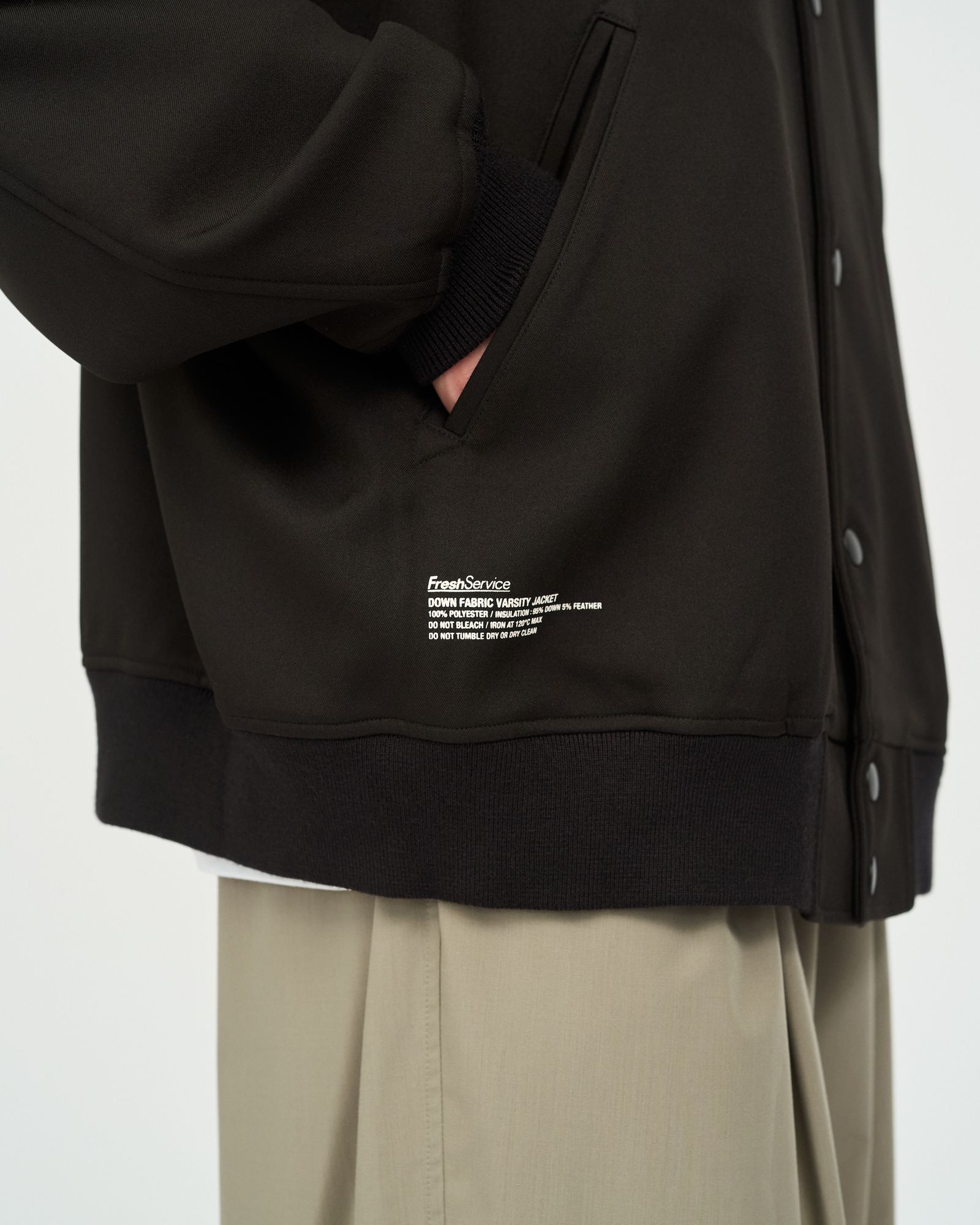 フレッシュサービス 26AW  DOWN FABRIC VARSITY JACKET(FSC263-30050)BLACK☆10月24日(土)新作発売！
