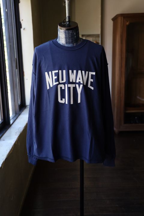 イズネスミュージック 25AW NEU WAVE LONG SLEEVE T-SHIRT (IMP6_10_NEUWAVELS01) NAVY