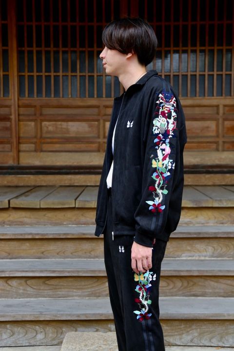 doublet CHAOS EMBROIDERY SUEDE TRACK JACKET"BLACK"style.2020.8.8.