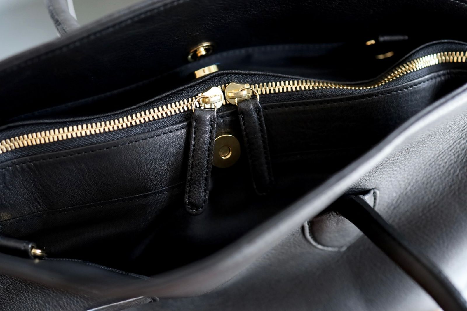 doublet ダブレット26AW PLEADING EMOJI LEATHER BAG (26AW73BG87)BLACK☆7月11日(土)発売！