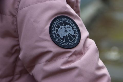 CANADA GOOSE レディースChelsea Parka style.2022.12.17