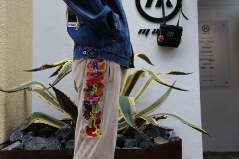 doublet MEMORIAL POLAROID DENIM JACKET(21SS06BL115) style. 2021.04.28.