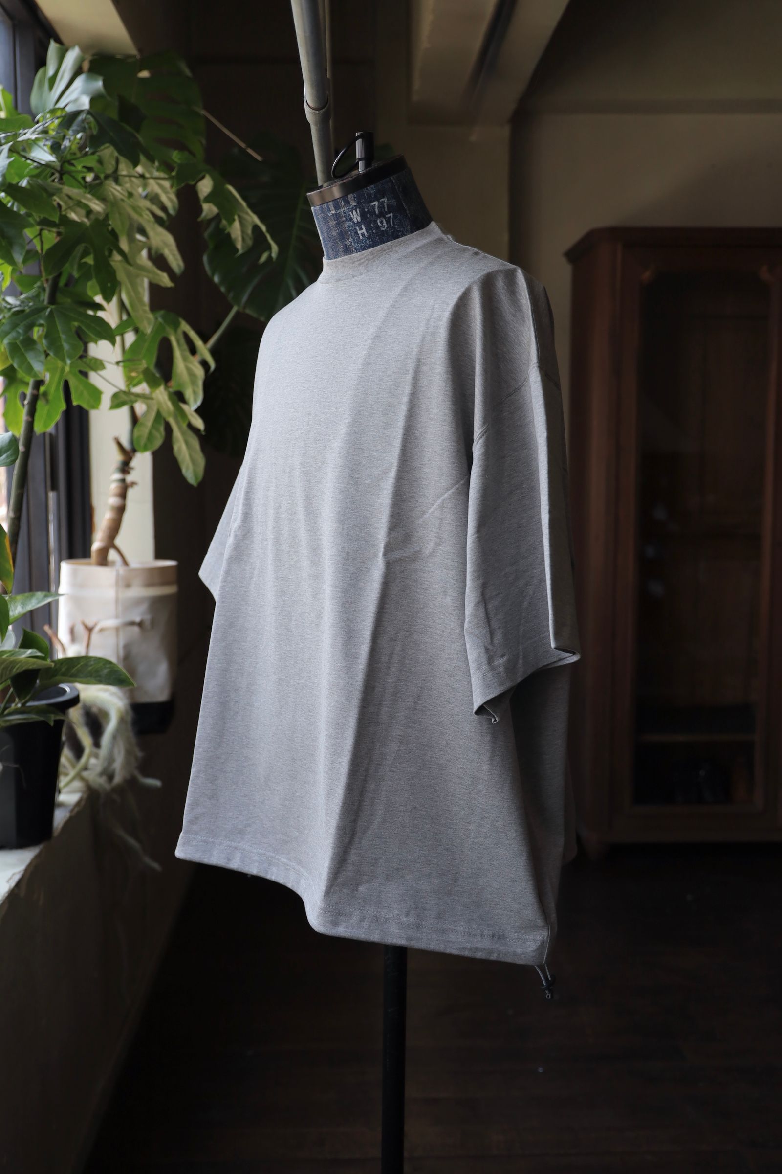 イズネス25SS BALLOON SHORT SLEEVE T-SHIRT(25SS_03_31SSSH05-1)GRAY