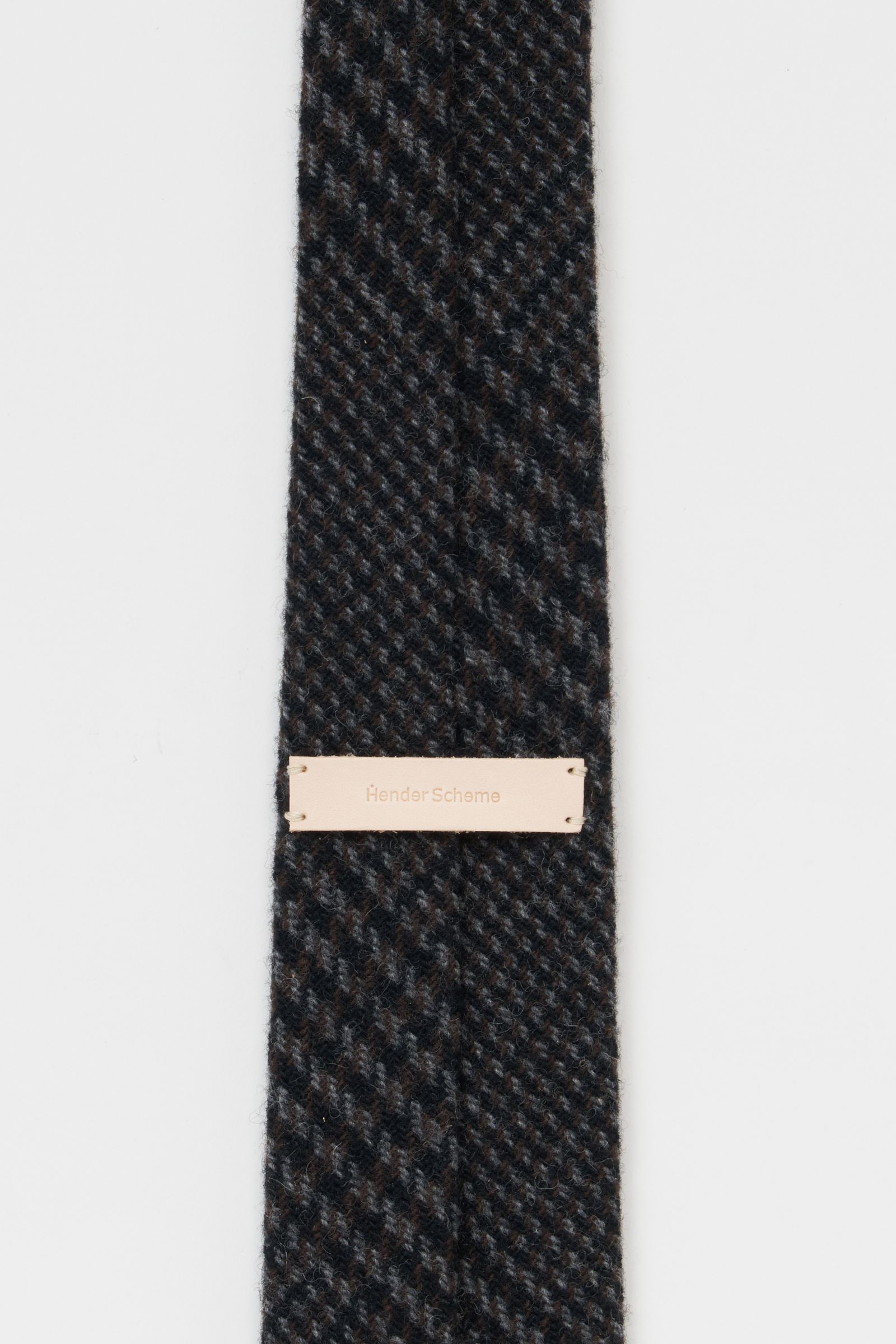 新品未使用　Hender Scheme(エンダースキーマ）ニットポケットスカーフ Hender Scheme(エンダースキーマ) | グラフペーパー,フレッシュ