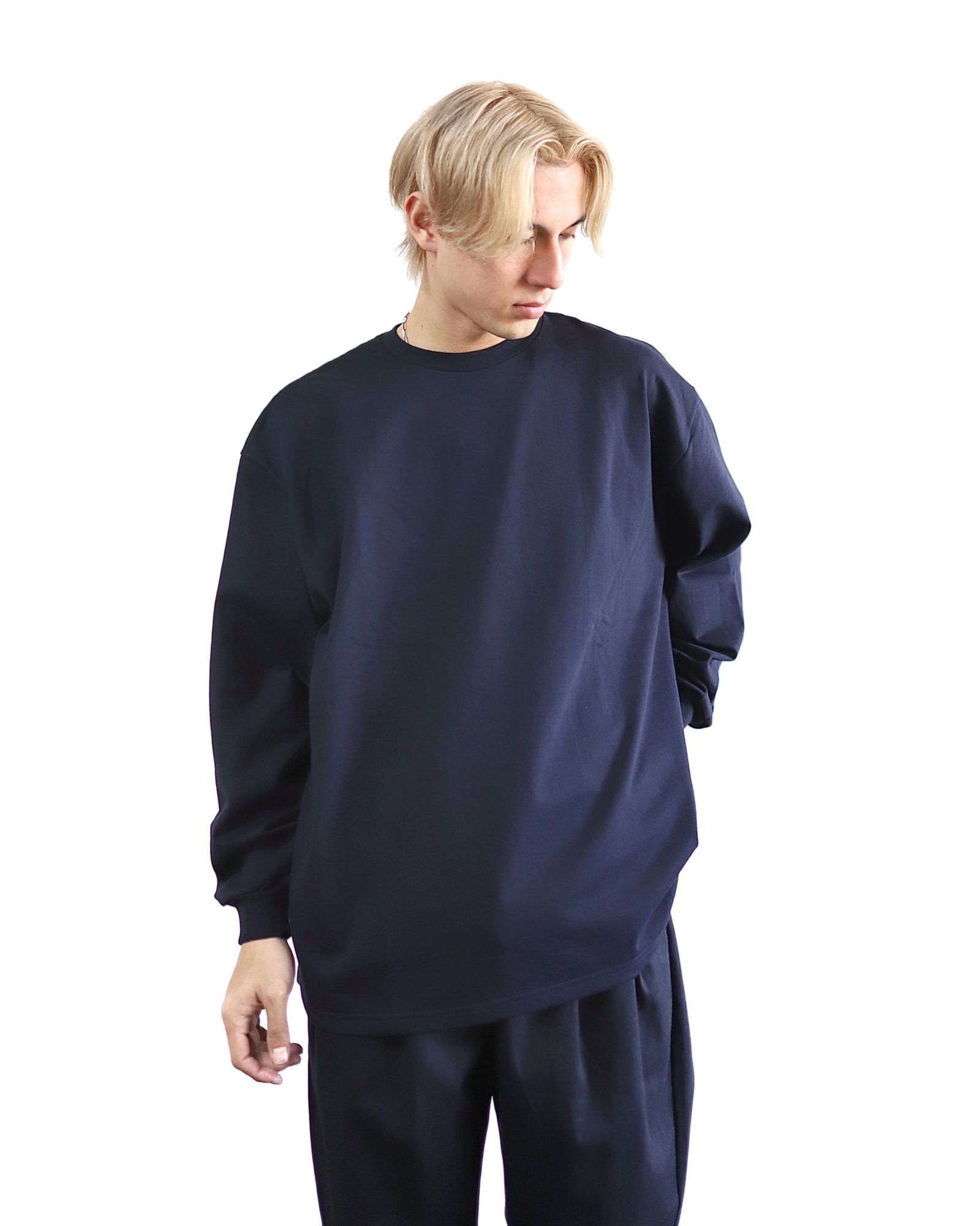 グラフペーパー24SS Heavy Weight L/S Oversized Tee (NAVY)style 2024.3.15 | 4407 |  mark