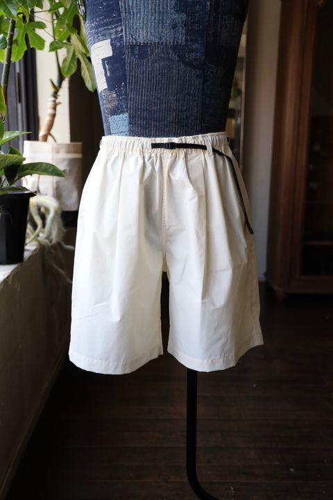 イズネス25SS EZ SHORTS(25SS_27_1007SSPT03)OFF WHITE