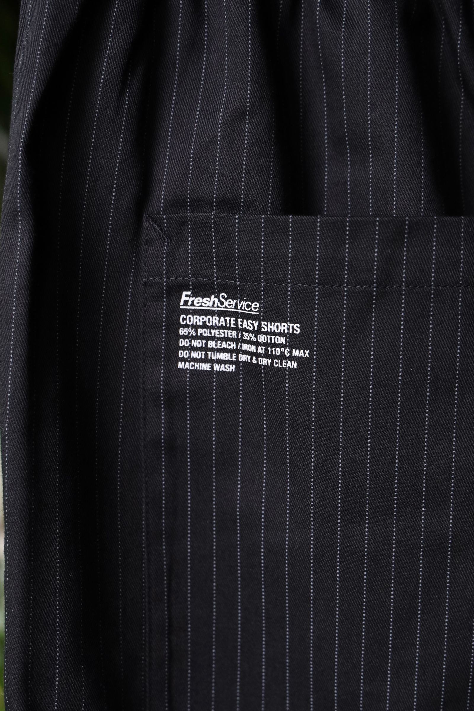 フレッシュサービス CORPORATE EASY SHORTS(BLACK STRIPE)
