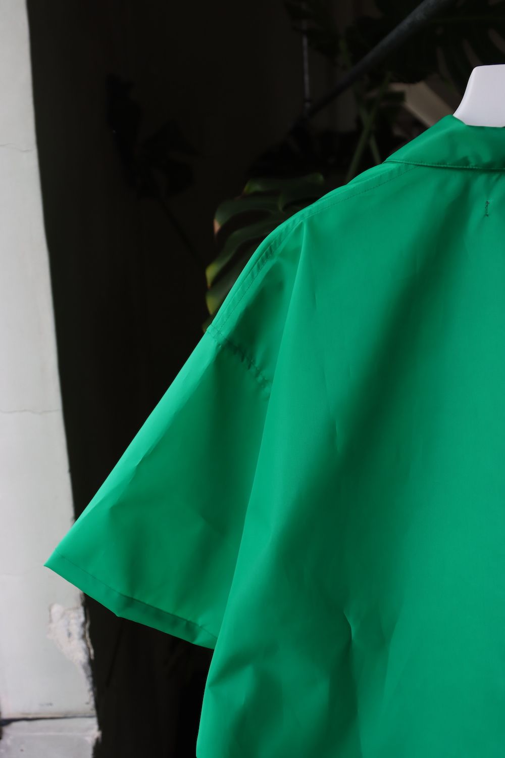 イズネス22SS BALLOON WIDE SHIRT(1022SSSH03)FLASH GREEN