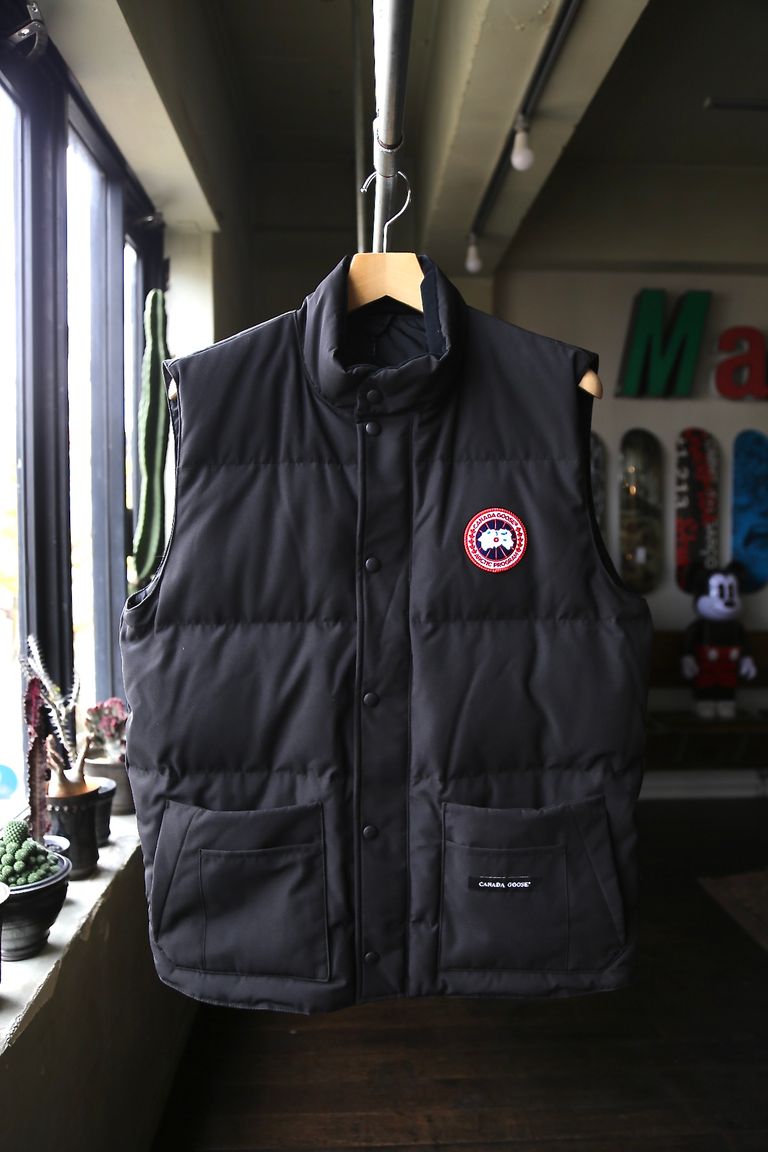 CANADA GOOSE FREE STYLE CREW VEST(4154M)BLACK再入荷！