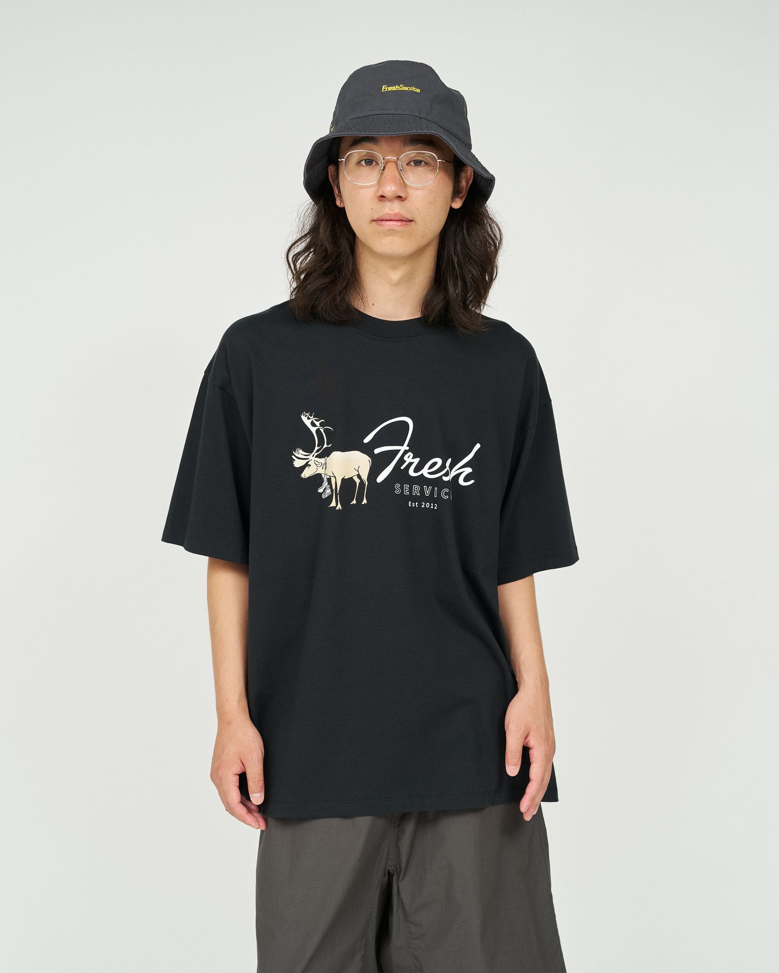 フレッシュサービス CORPORATE PRINTED S/S TEE “CARIBOU”(FSC253-70016)BLACK