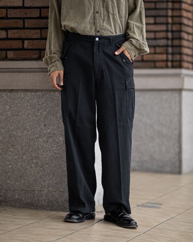 モデル186cm/着用サイズ4