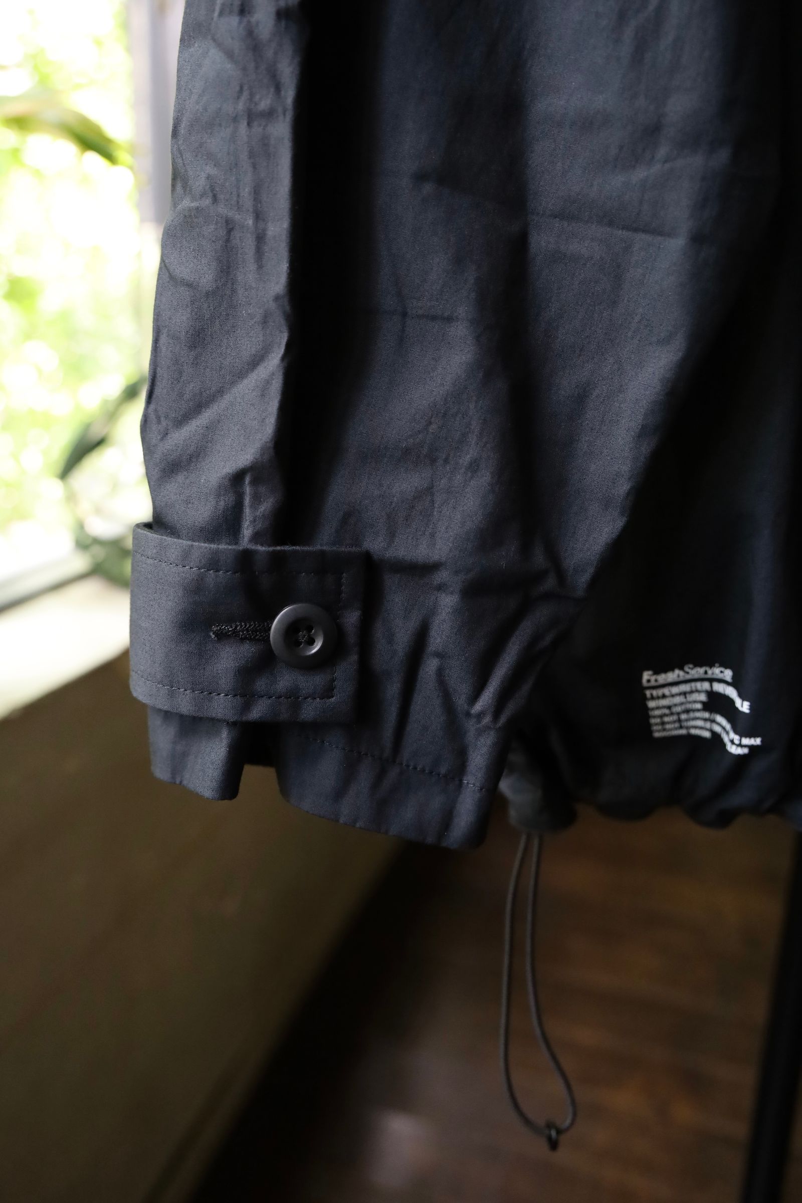 フレッシュサービス TYPEWRITER REVERSIBLE WINDBLUSE(FSC243-30007)BLACK
