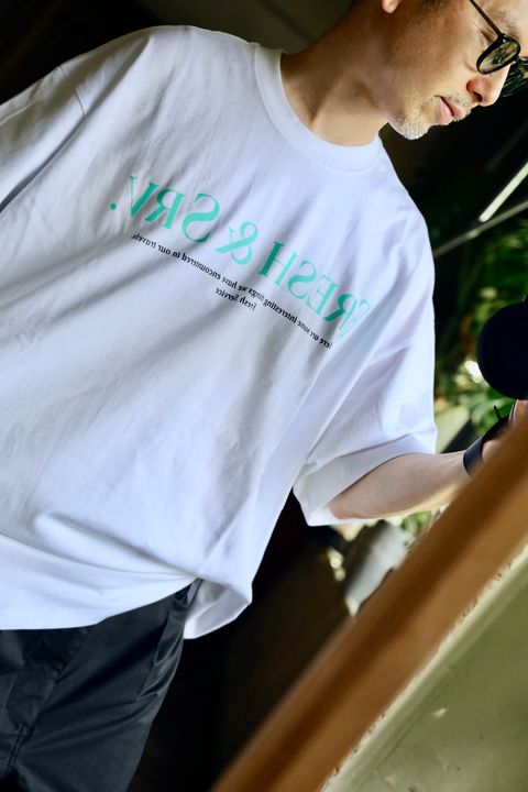 FreshService CORPORATE PRINTED S/S TEE ‘‘FRESH&SRV’’スタイル