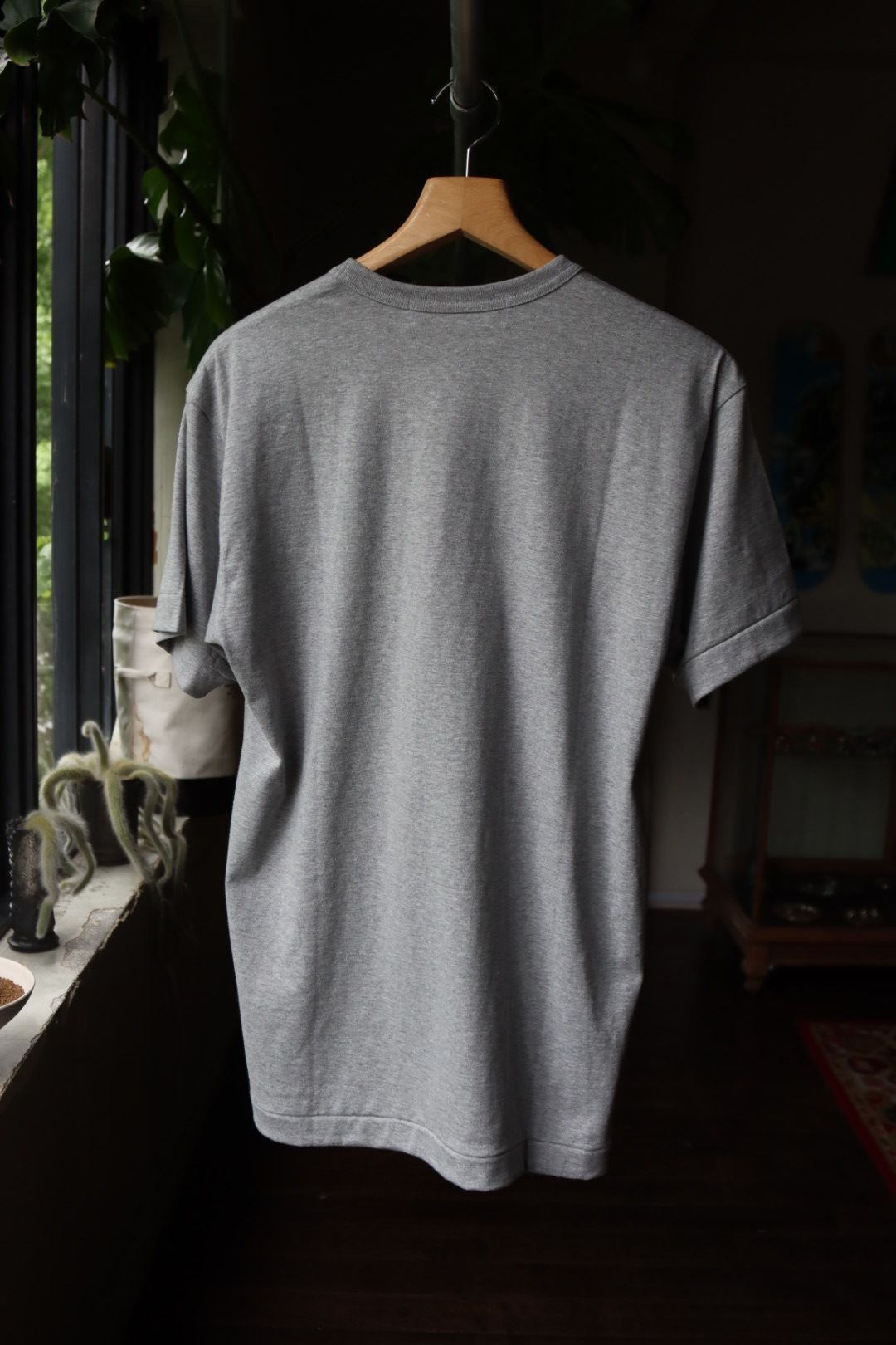 PLAYプレイコムデギャルソン ブラックハートTシャツBLACK HEART (GRAY)
