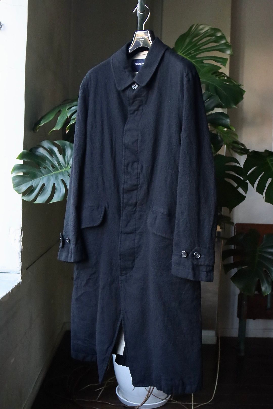 COMME des GARCONS HOMME - コムデギャルソンオム24AWウールサージ縮絨コート(HN-C101-051)BLACK☆10月10日(木)発売！  | mark