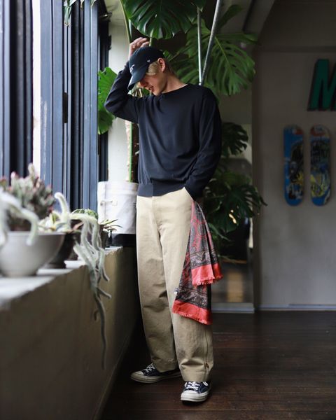 A.PRESSE 23SS Cashmere High Gauge Crew Neck Sweaterスタイル