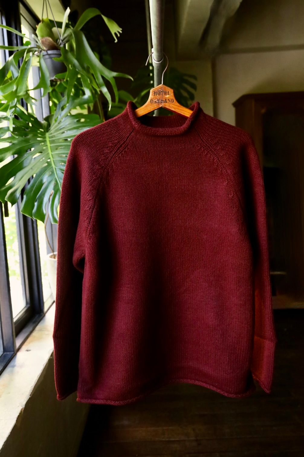 アプレッセ Roll Neck Sweater(24AAP-03-08K)BURGUNDY