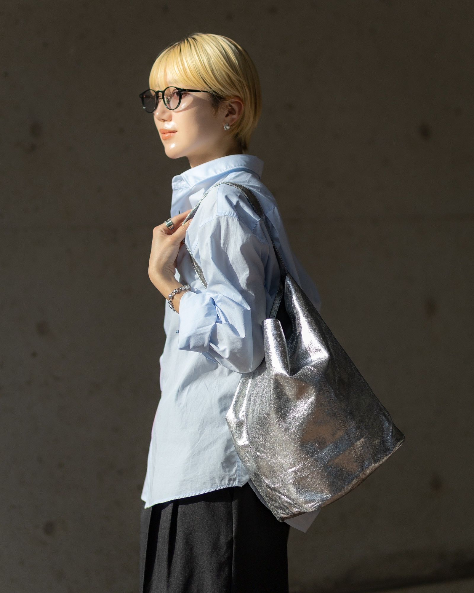 Morphee / モルフェトートバッグ CYLINDER M(CYM -SIL-1)SILVER