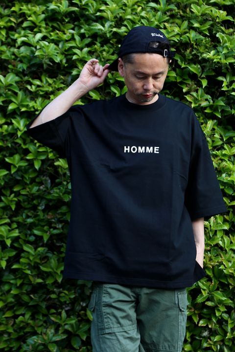 COMME des GARCONS HOMMEプリントオーバーサイズ綿度詰天竺Tシャツ"BLACK"style.2021.5.7.