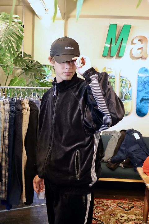 S.F.C 新作VELOUR TRACK JACKET"BLACK"スタイル