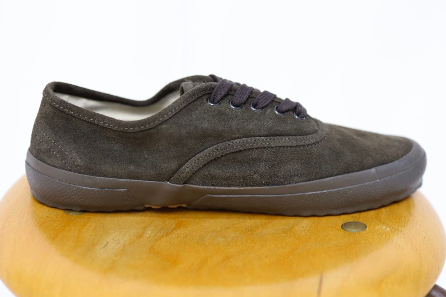 グラフペーパー 26SS REPRODUCTION OF FOUND for GP US NAVY MILITARY TRAINER(GU261-90501)BROWN