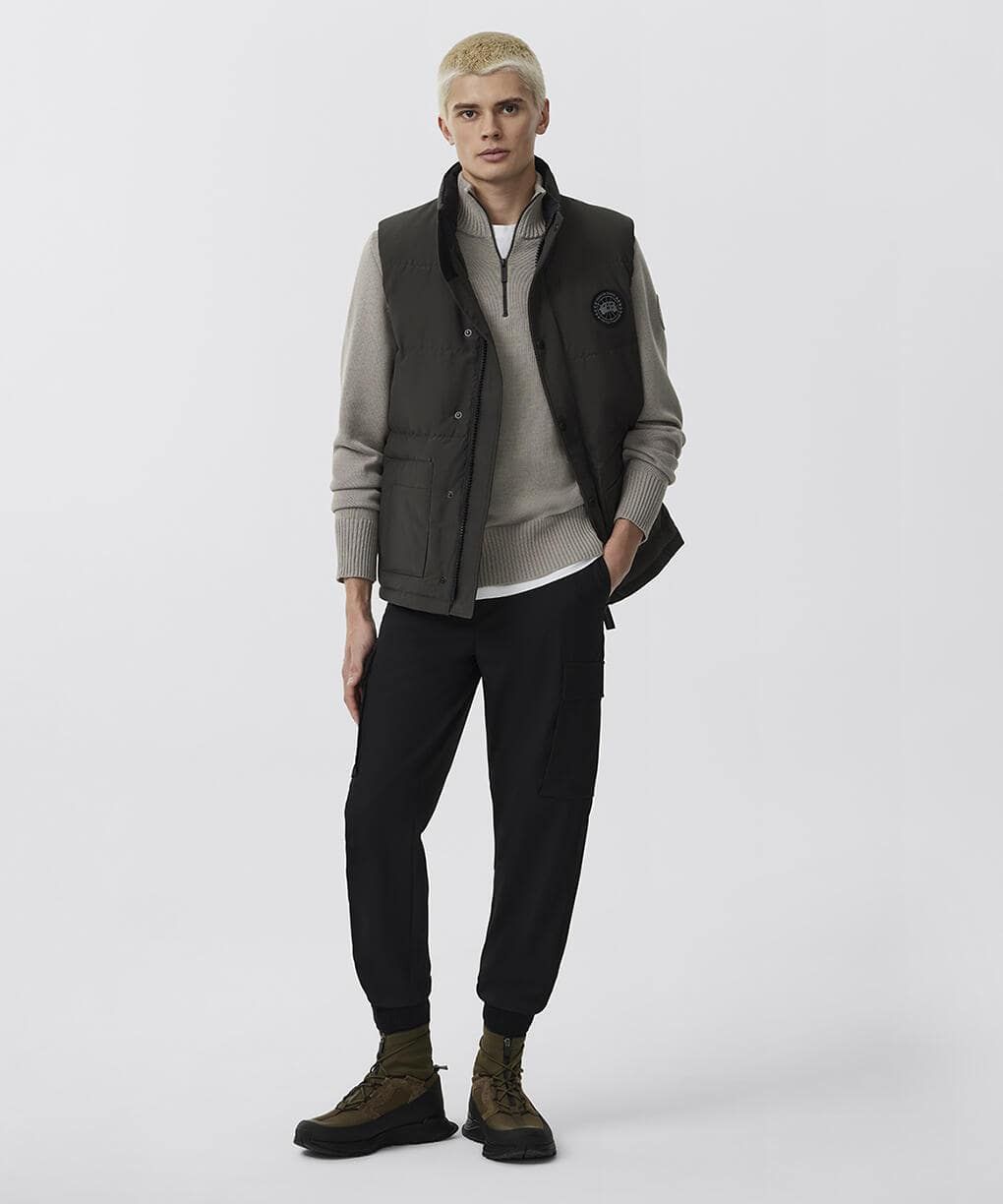 カナダグース ブラックレーベル Freestyle Crew Vest Black Label (2054MLB)Volcano☆新作発売！