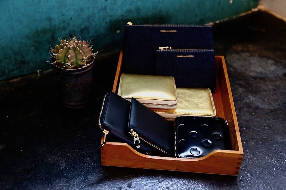 楽天市場】COMME des GARCONS 折り財布 LUXURY GROUP WALLET