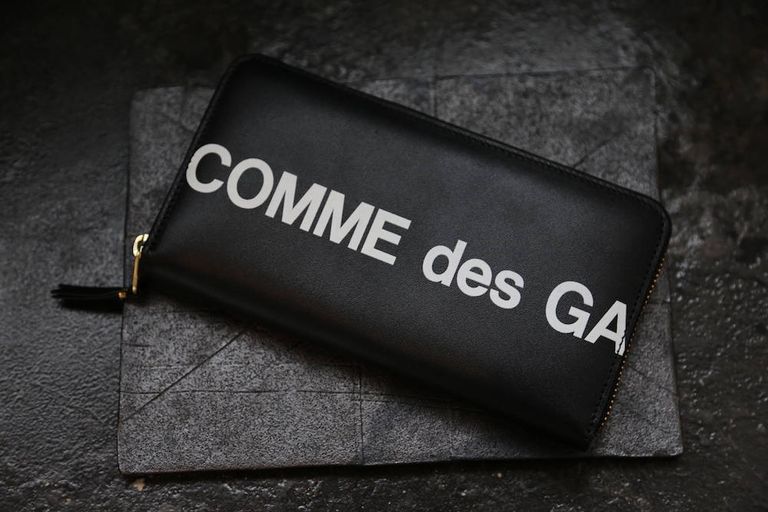 Wallet COMME des GARCONS CDG Wallet Huge Logo SA0111HL (8Z-T101-051-1-1)"BLACK"
