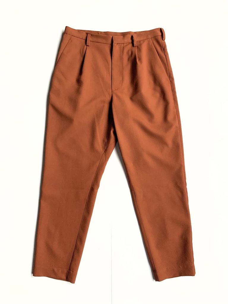 Dulcamara 「モード感漂うよそいきスリムテーパードパンツ入荷」